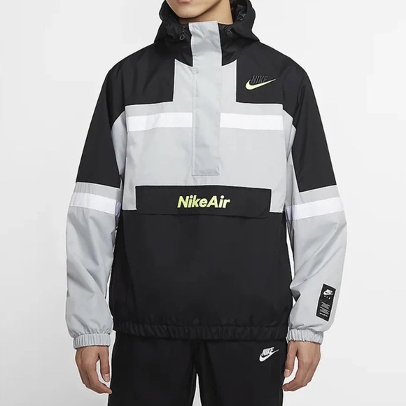 Nike Air Half Zip Splicing Woven sports Jacket Size: Medium